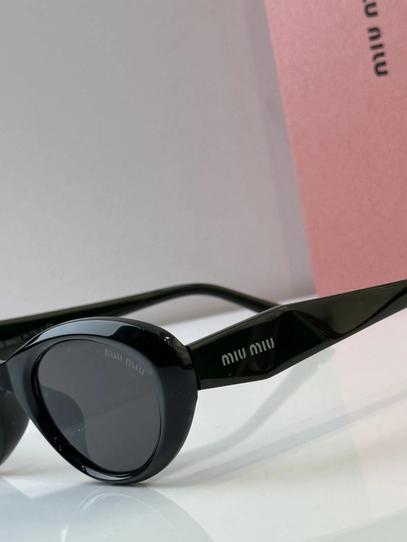 Breathable Miu Miu Sunglasses 281675