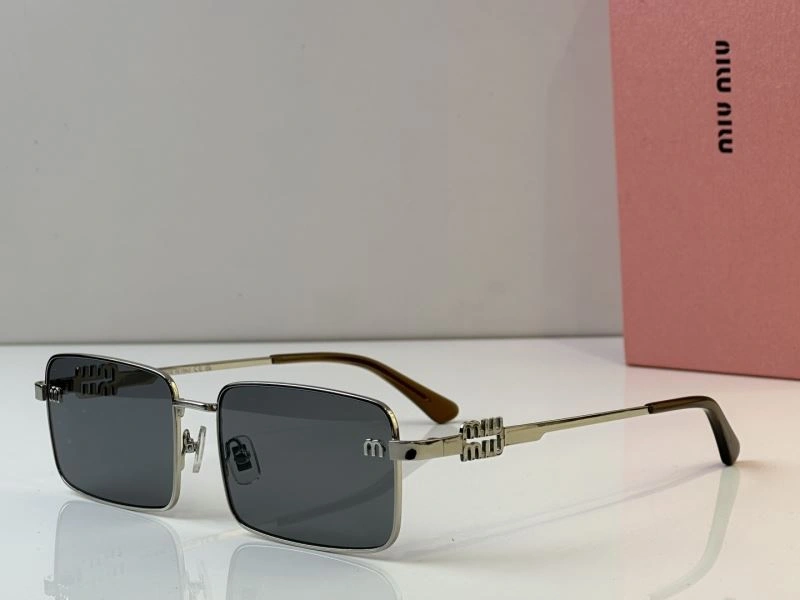 Tailored Miu Miu Sunglasses 281674