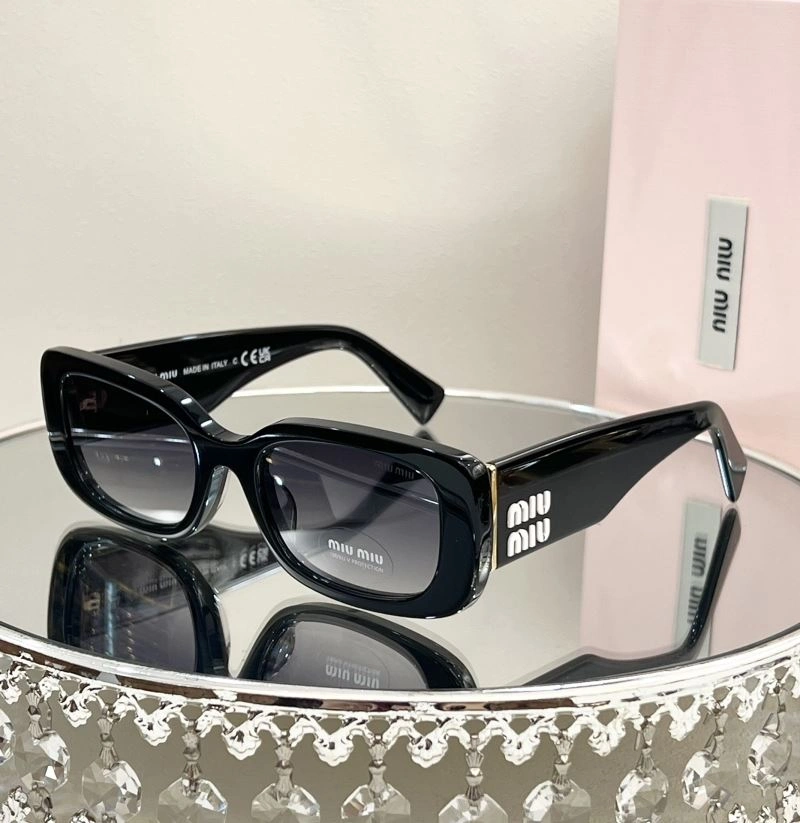Miu Miu Sunglasses Sophisticated 281670