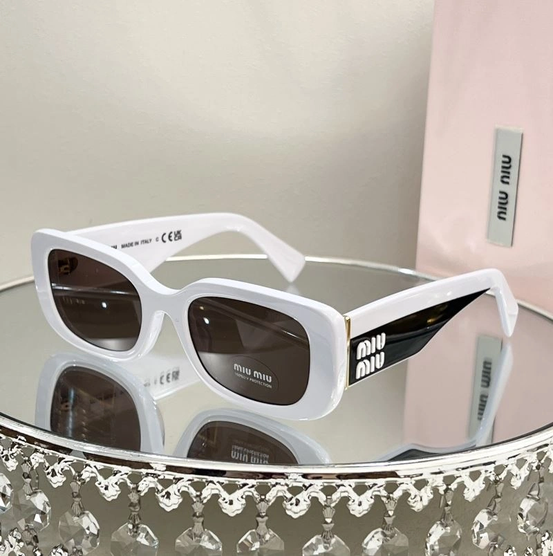Miu Miu Sunglasses Sophisticated 281670