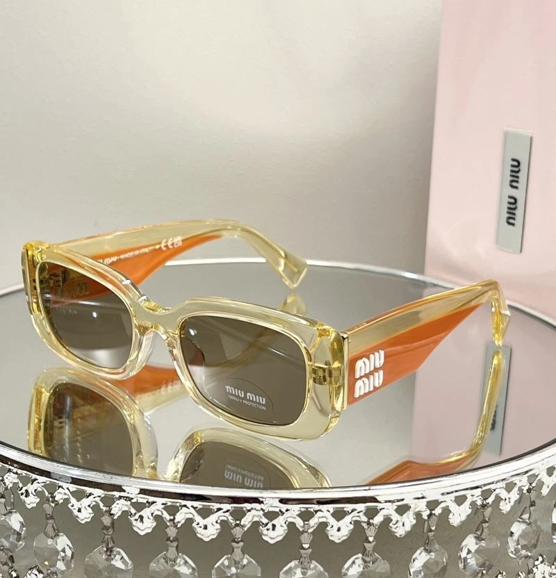 Miu Miu Sunglasses Sophisticated 281670