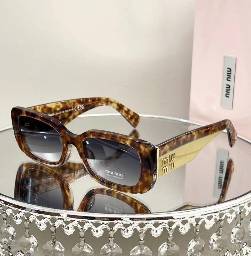 Miu Miu Sunglasses Sophisticated 281670