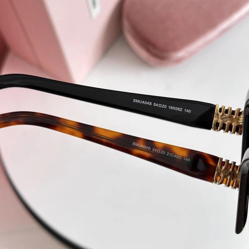 Durable Miu Miu Sunglasses 281646