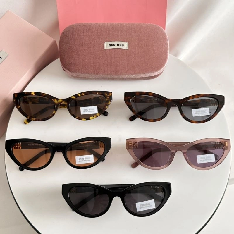 Durable Miu Miu Sunglasses 281646