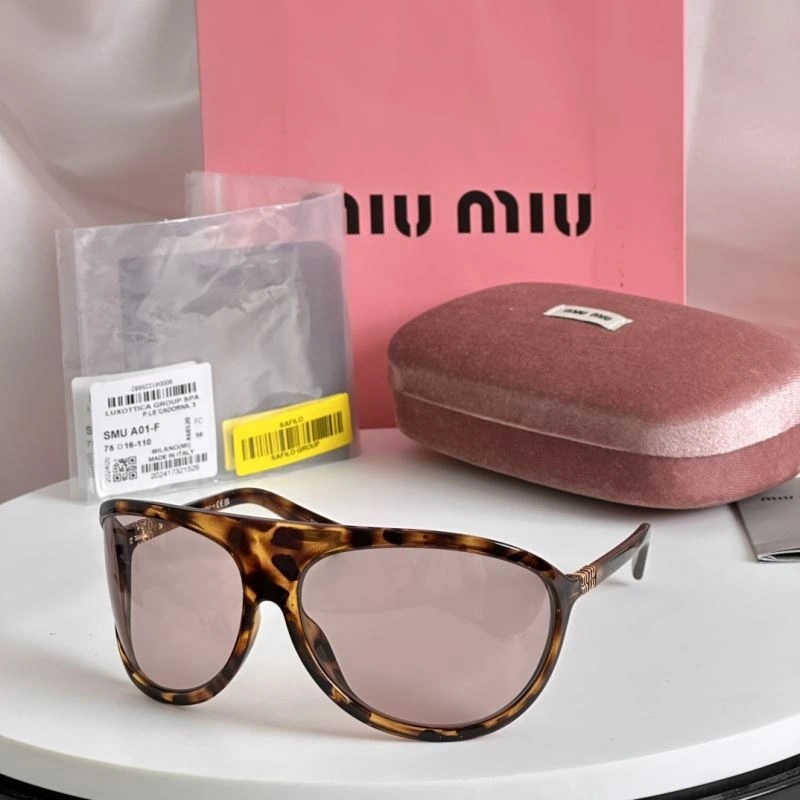 Bold Miu Miu Sunglasses 281652