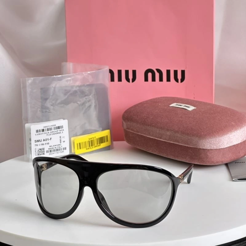 Bold Miu Miu Sunglasses 281652