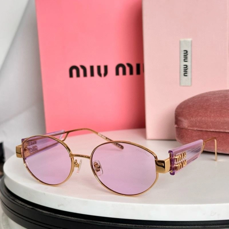 Miu Miu Sunglasses Lightweight 281672