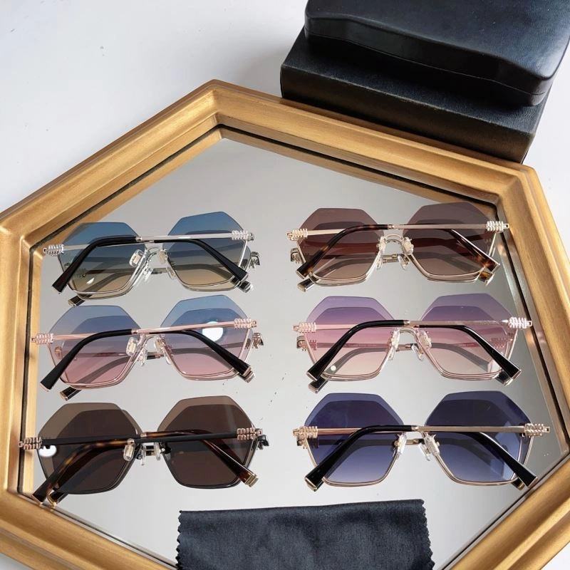 Miu Miu Sunglasses Bright 281648