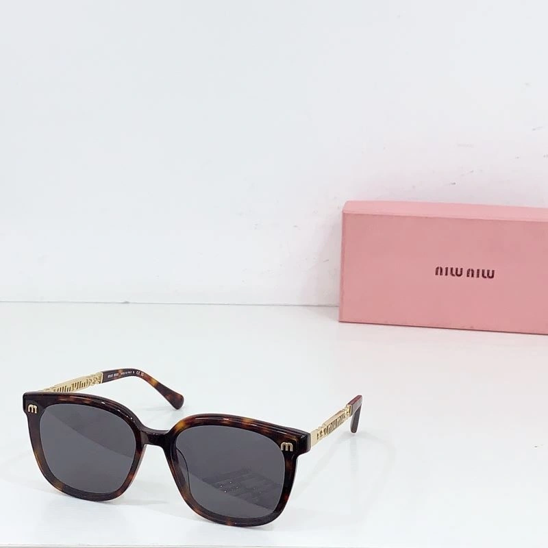 Miu Miu Sunglasses Durable 281663