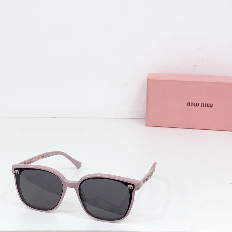 Miu Miu Sunglasses Durable 281663