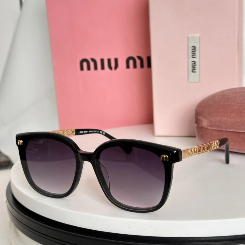 Miu Miu Sunglasses Reliable 281644