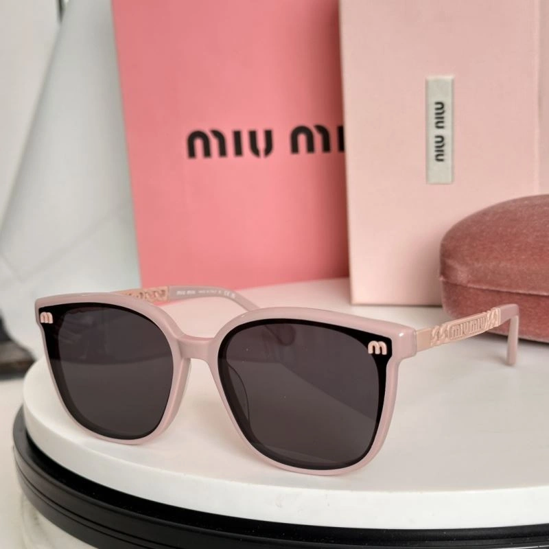 Miu Miu Sunglasses Reliable 281644