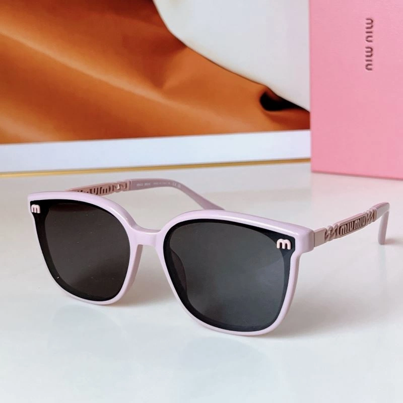 RelaxedFit Miu Miu Sunglasses 281649