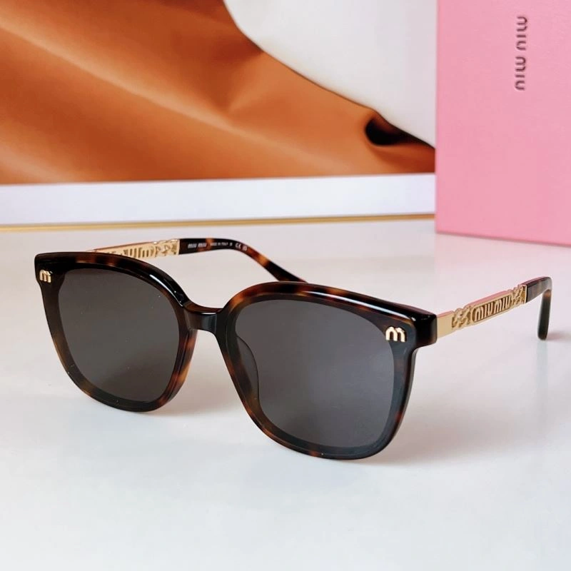 RelaxedFit Miu Miu Sunglasses 281649