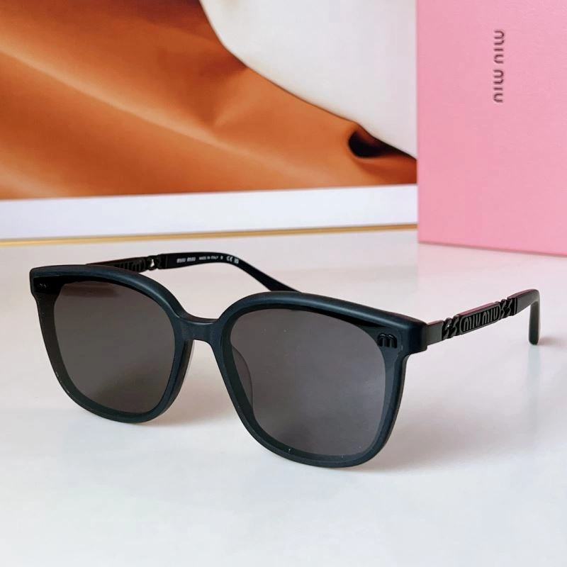 RelaxedFit Miu Miu Sunglasses 281649
