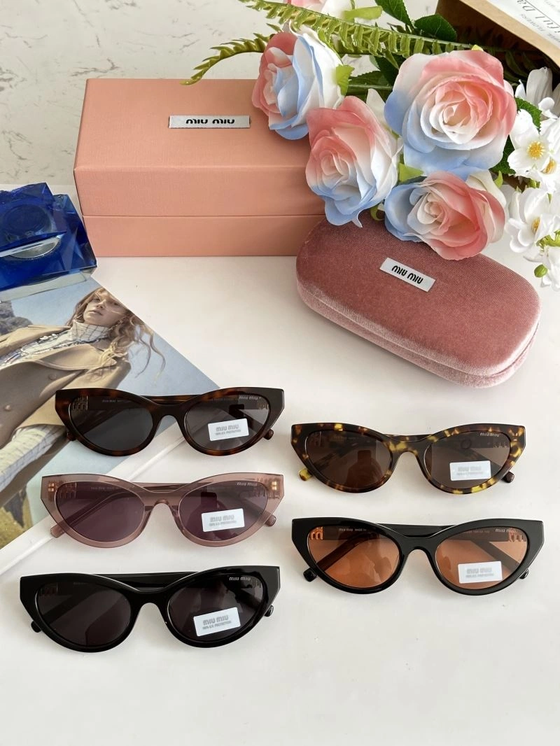 Versatile Miu Miu Sunglasses 281655