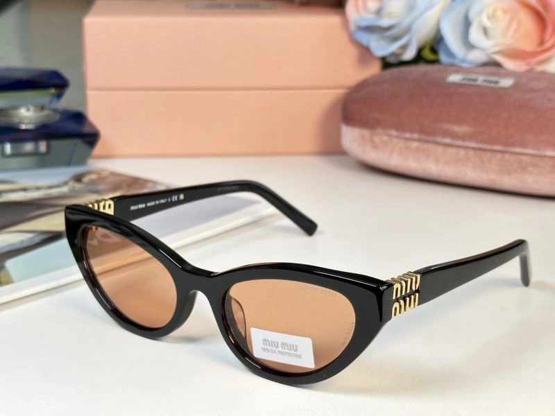 Versatile Miu Miu Sunglasses 281655