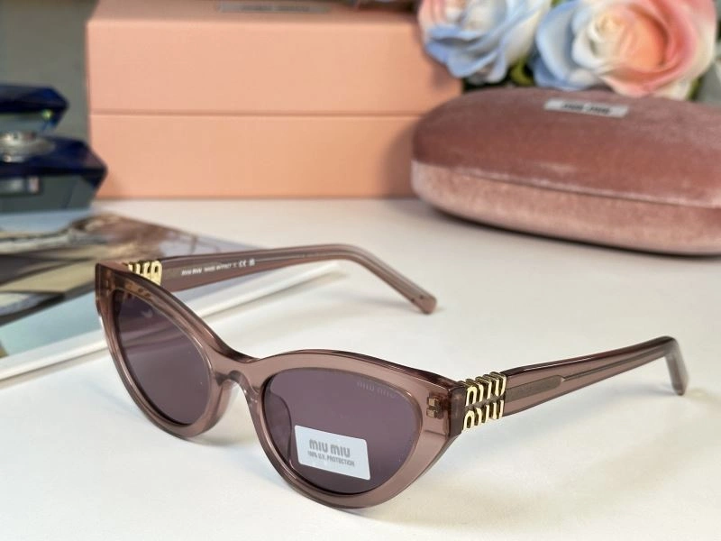 Versatile Miu Miu Sunglasses 281655