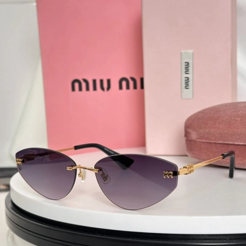Resilient Miu Miu Sunglasses 281640