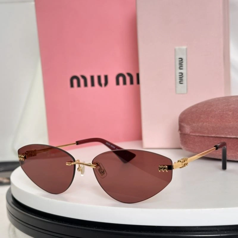 Resilient Miu Miu Sunglasses 281640