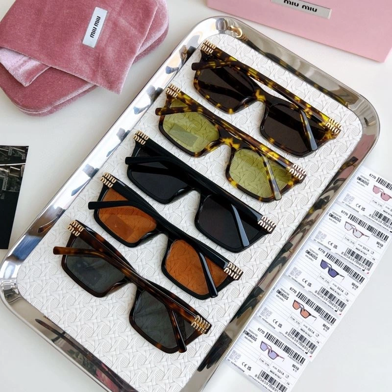 Miu Miu Sunglasses Modern 281609