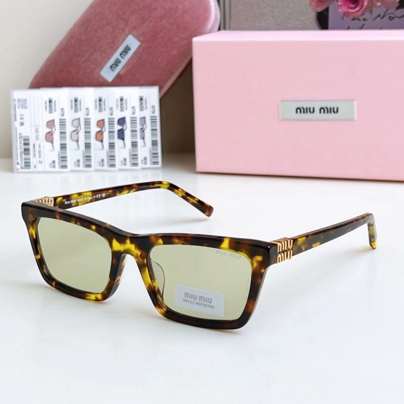 Miu Miu Sunglasses Modern 281609