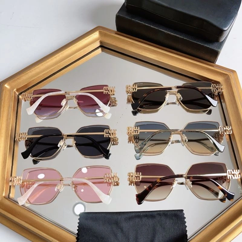 Miu Miu Sunglasses Tailored 281606