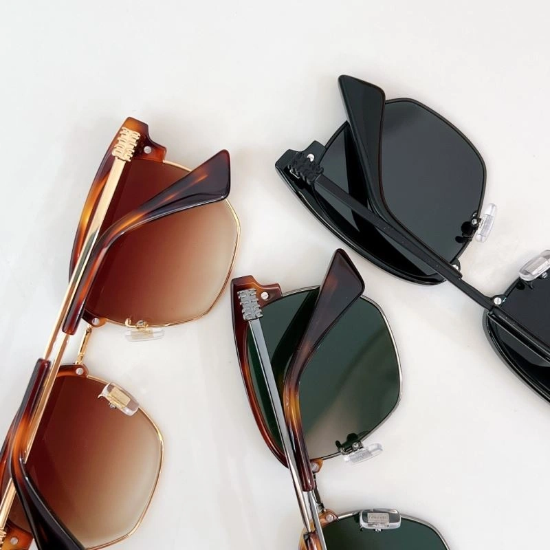 EyeCatching Miu Miu Sunglasses 281623