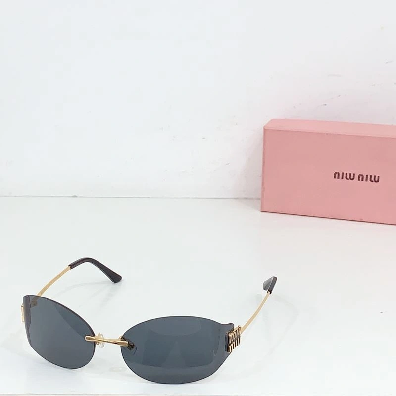 Sustainable Miu Miu Sunglasses 281613