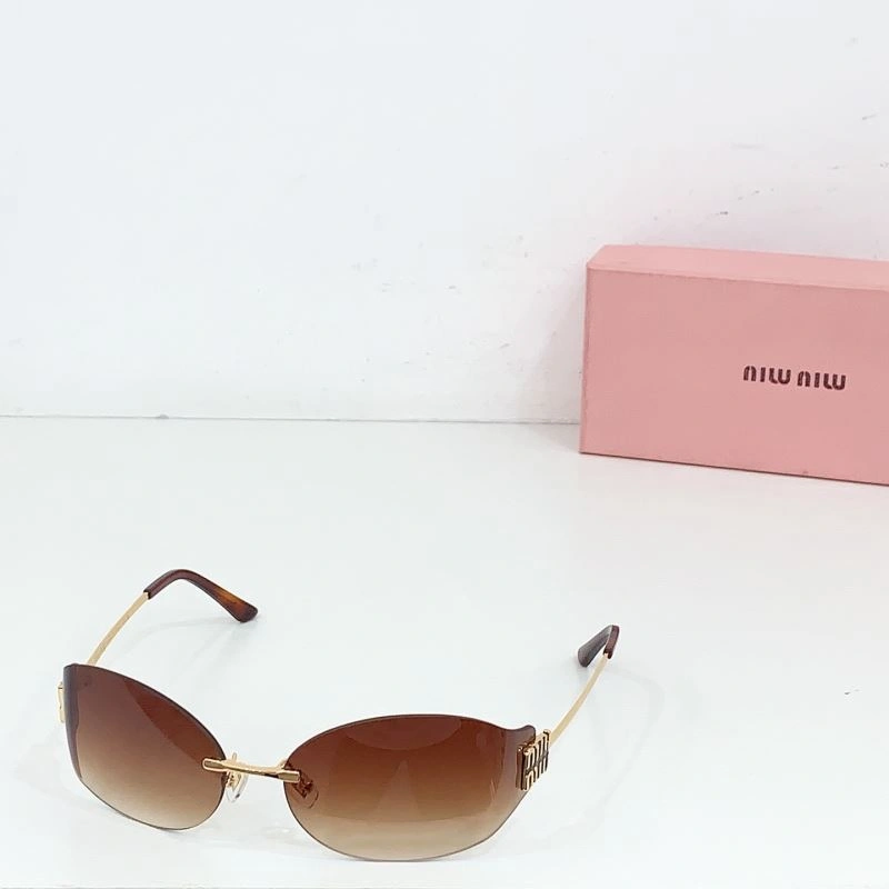 Sustainable Miu Miu Sunglasses 281613