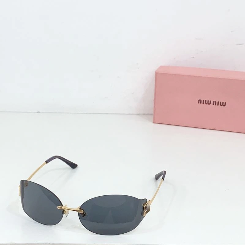 Sustainable Miu Miu Sunglasses 281613