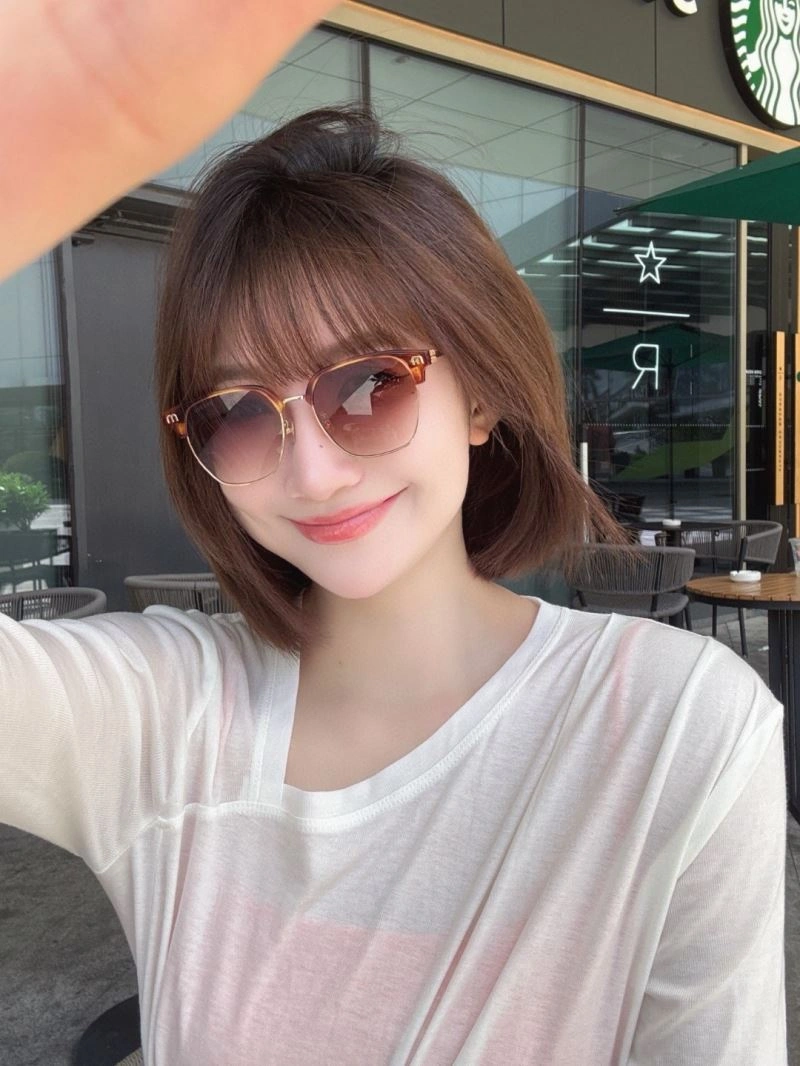 Miu Miu Sunglasses Bright 281631