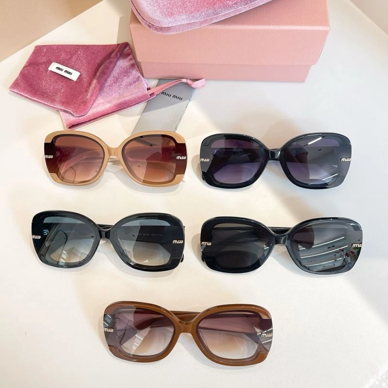 Miu Miu Sunglasses Sporty 281602
