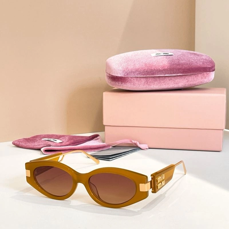 AllSeason Miu Miu Sunglasses 281608