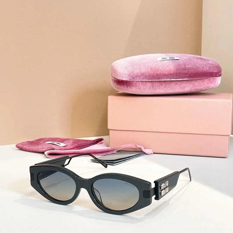 AllSeason Miu Miu Sunglasses 281608
