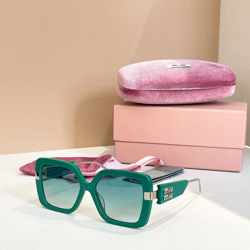 Compact Miu Miu Sunglasses 281617