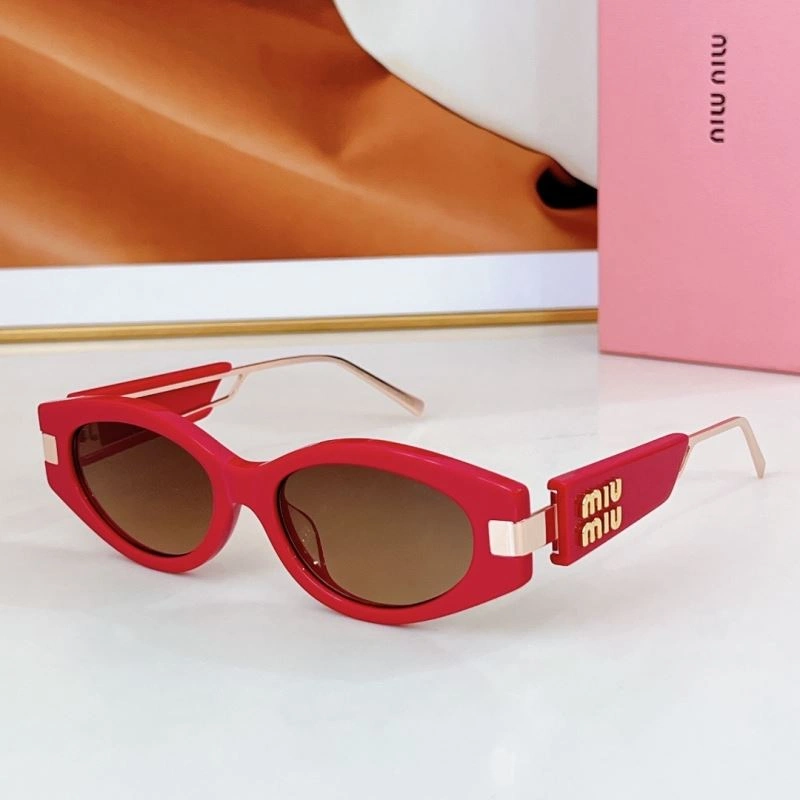 Sophisticated Miu Miu Sunglasses 281632