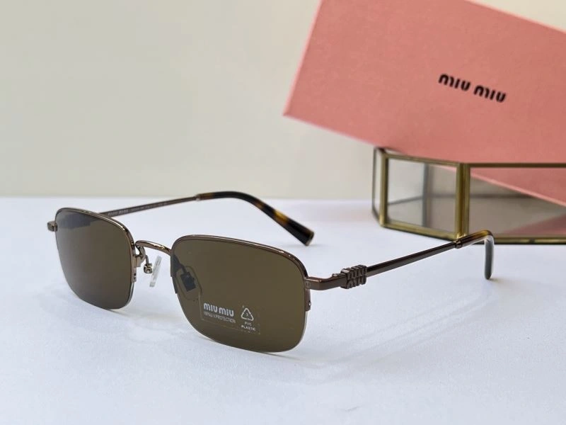 Miu Miu Sunglasses Minimalist 281628