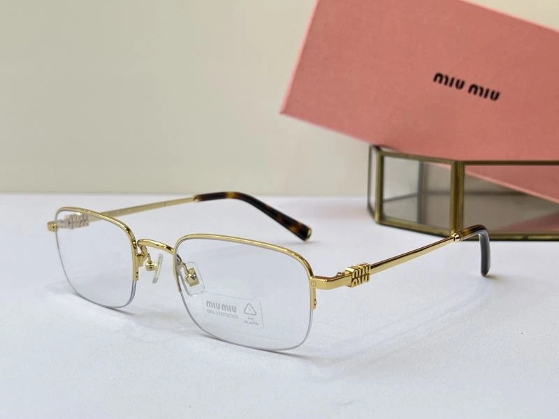 Miu Miu Sunglasses Minimalist 281628