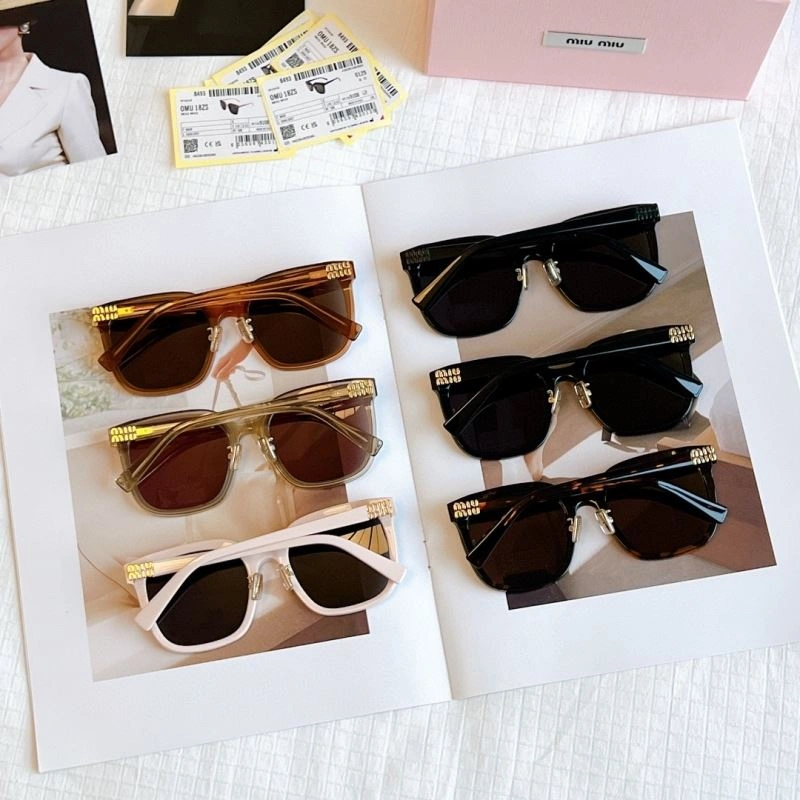 Miu Miu Sunglasses Durable 281627