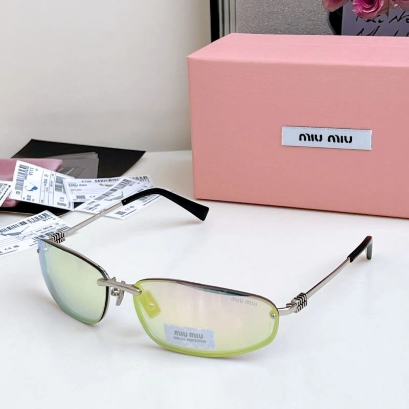 Miu Miu Sunglasses RelaxedFit 281610