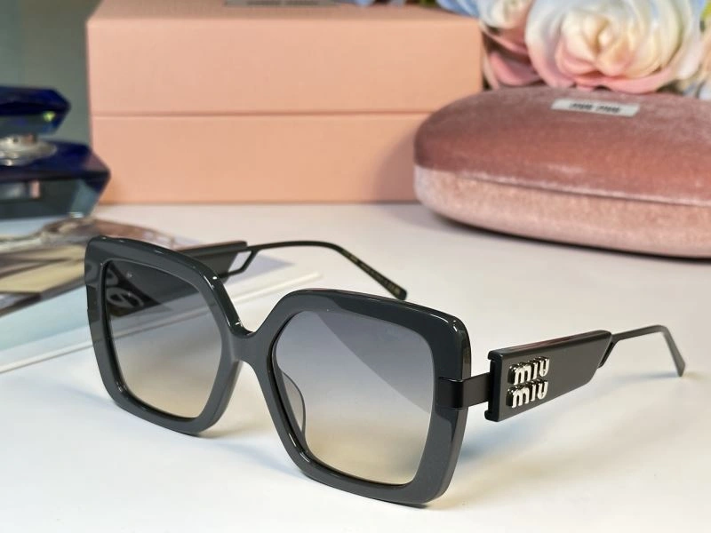 Miu Miu Sunglasses Trendy 281619