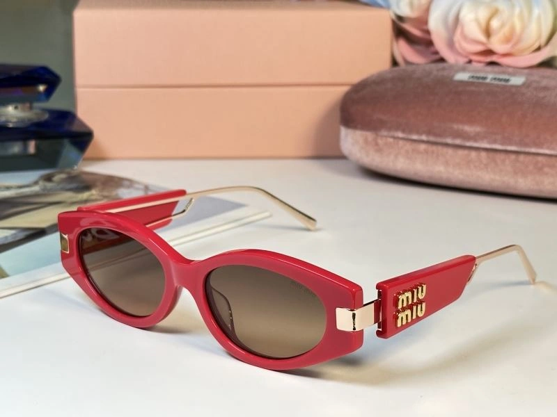 Miu Miu Sunglasses Casual 281611