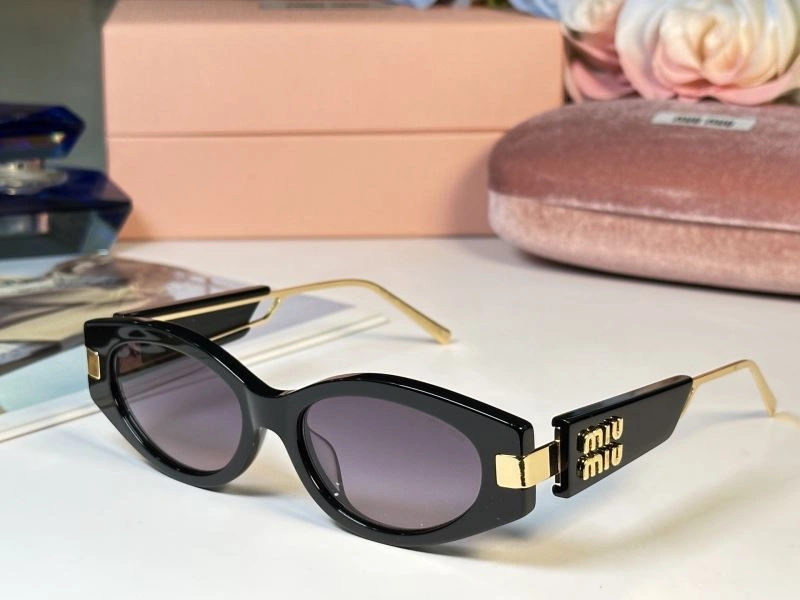 Miu Miu Sunglasses Casual 281611