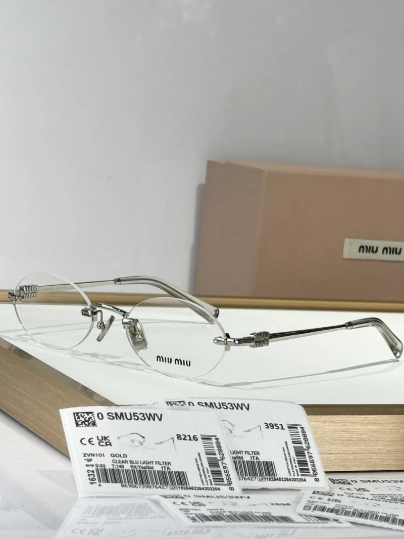 StreetReady Miu Miu Sunglasses 281626