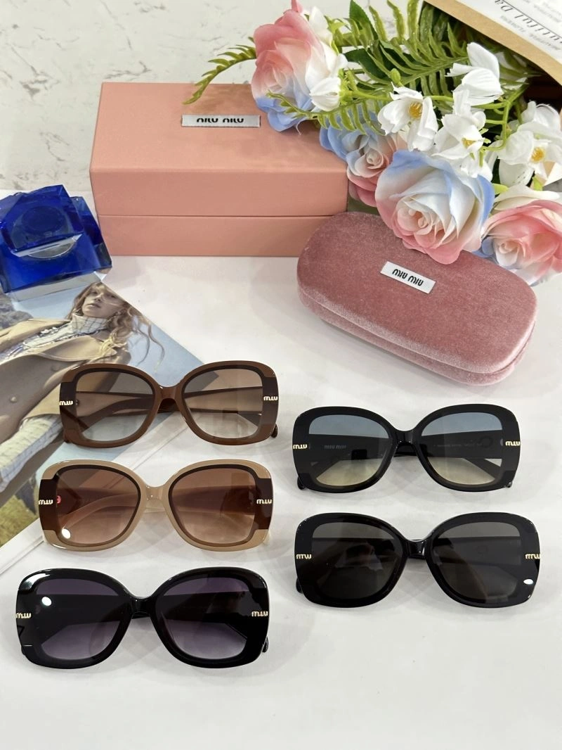 Miu Miu Sunglasses StreetReady 281604