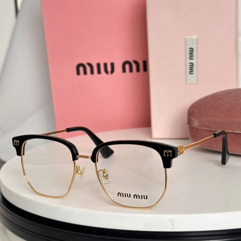 Miu Miu Sunglasses StreetReady 281605