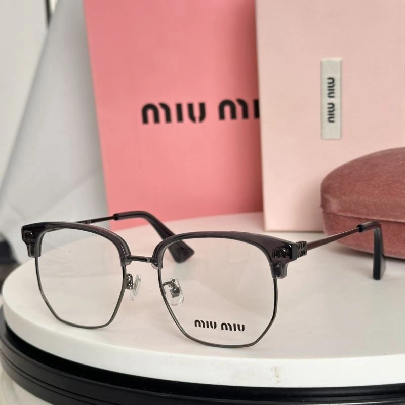 Miu Miu Sunglasses StreetReady 281605