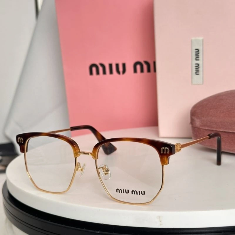 Miu Miu Sunglasses StreetReady 281605