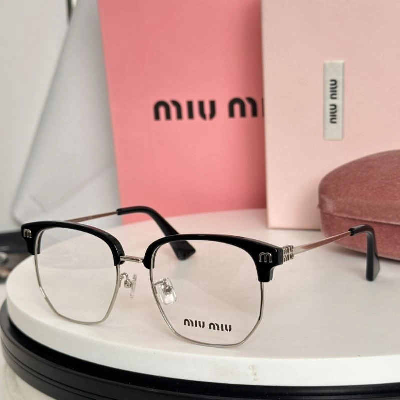 Miu Miu Sunglasses StreetReady 281605